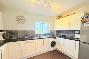 2 bed flat, Rowes Mews, Byker, Newcastle, NE61TX - Image 3